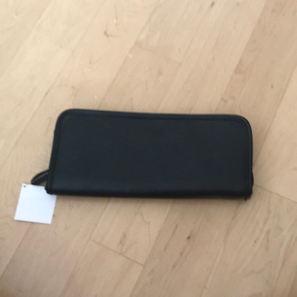 Nordstrom brush case - Picture 1 of 3